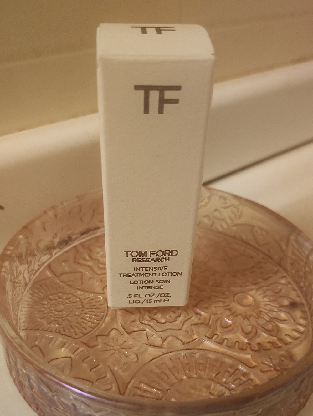 Tom Ford White Intensive Treatment Lotion Box